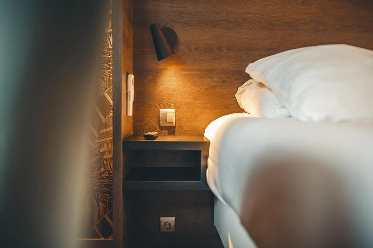 Prado Next Door Hotel Ostend 2*,  Belgium
